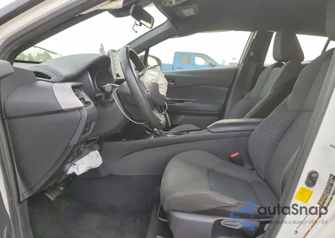 2021 Toyota C-Hr Xle z USA, uszkodzony, nr VIN JTNKHMBX1M1114149